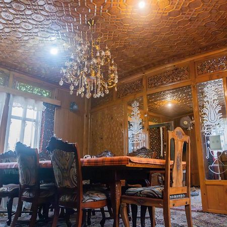 Goona Palace Houseboats Srīnagar Extérieur photo