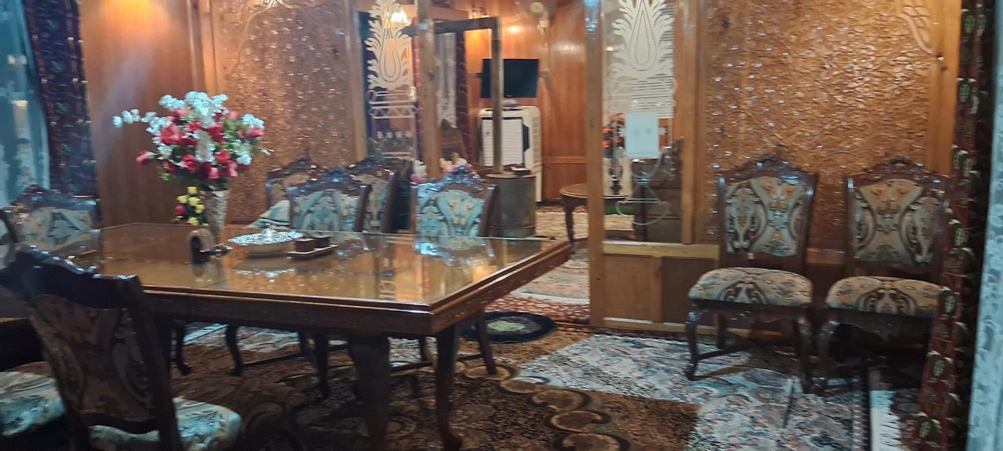 Goona Palace Houseboats Srīnagar Extérieur photo
