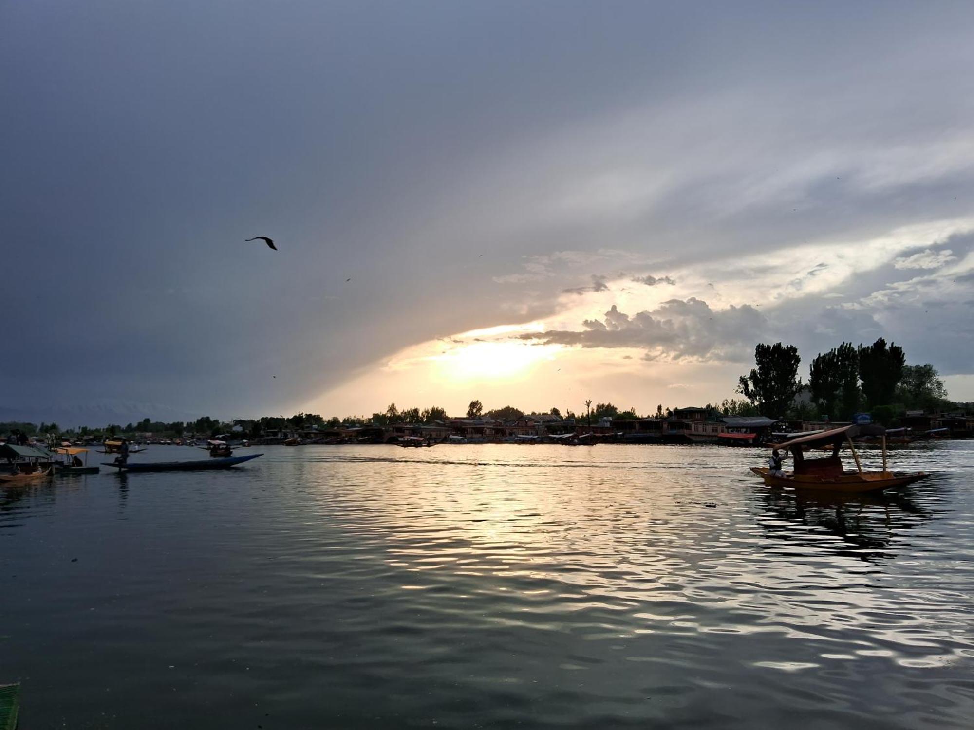 Goona Palace Houseboats Srīnagar Extérieur photo